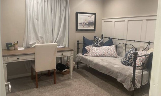 Franklin House | Private corner lot home! 3 bed 2 bath, with private back patio