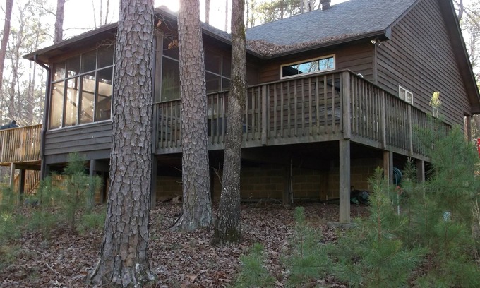 Mount Ida Cabin | Private Country Cabin 1.4 miles to Lake Ouachita