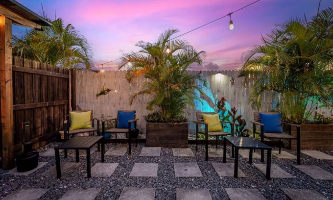 St. Petersburg - Clearwater Apartment | Private Deck Pet Friendly Spacious Courtyard