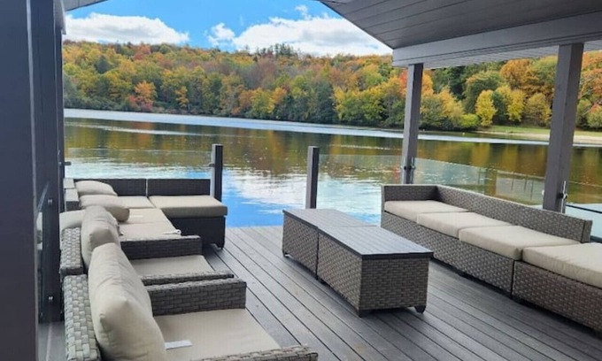 Kauneonga Lake House | Private Dock/Indoor Pool/Sauna/Hot Tub - Sleeps 14