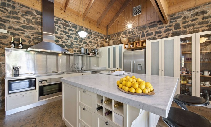 Weatherboard House | Private Estate - Orchards at Spring Vale Farm