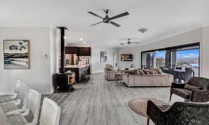 Merimbula House | Private Family Beach House - 5mins from the beach