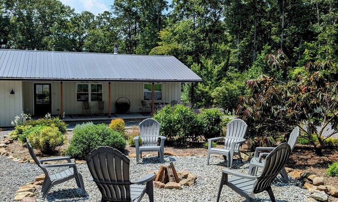 Graysville House | Private Getaway Outside Chattanooga - Close to Fall Creek Falls & State Parksn