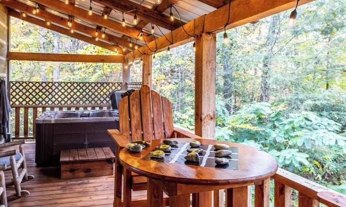 Townsend Cabin | Private Getaway w/Arcade Game, Hot Tub & Fire Pit