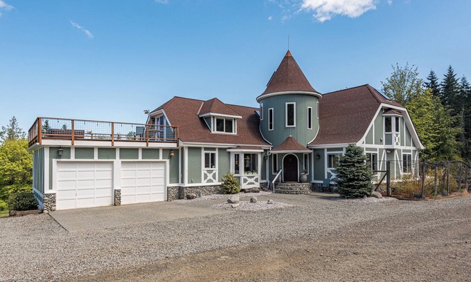 Sequim House | Private Home In the woods!