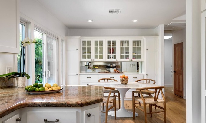 Montecito House | Private home w/private path to beach & jacuzzi. Walk to everything! A+ Location!