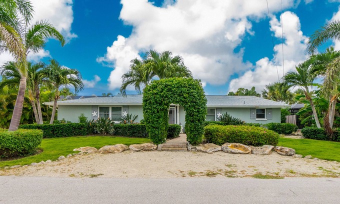 Englewood House | Private home with salt water pool just steps from the beach on Manasota Key!