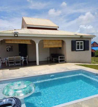 Lamentin House | Private House for Vacation, Castel