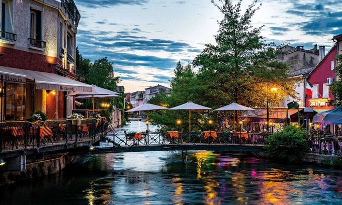 Beaucaire House | Private house on 1 floor with garden 2200m² and private pool