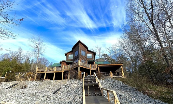 Dayton Cabin | Private indoor pool Spacious Upgraded Lake Cabin. Perfect for Family Gatherings