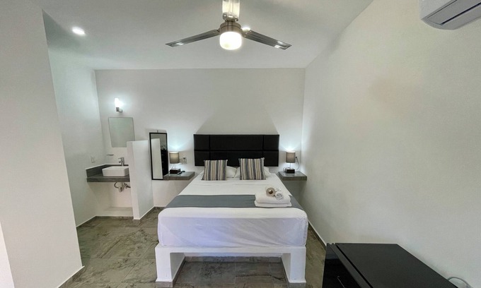 Centro - Supmza 001 Apartment | Private Lavish Studio w/kitchen #2. Shared patio. Downtown. Punta Norte | Isla Mujeres
