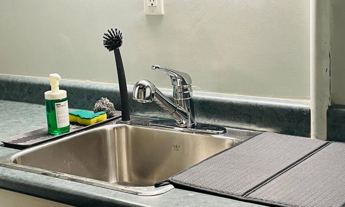 Fort Gary House | Private Lower Suit with 2Bed+1Bath Located Close to UofM MITT Keneston & Pembina