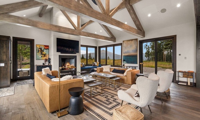 Skywood Preserve House | Private Luxury Escape | Deck, Hot Tub + Views!