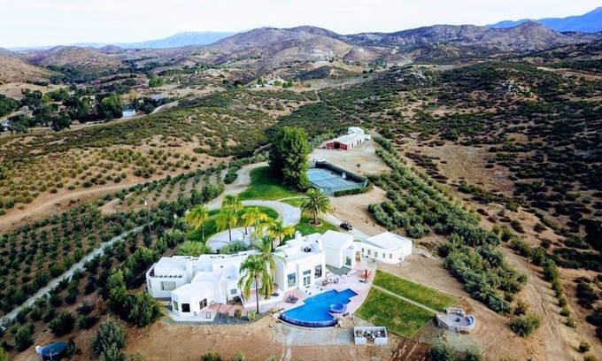 Temecula House | Private Luxury Home/20 acre property