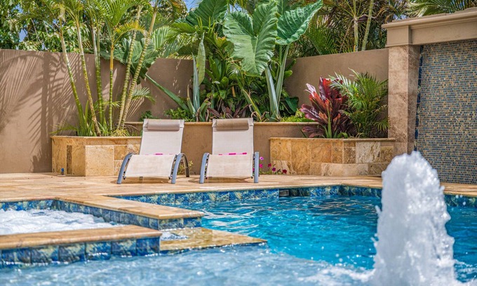 Kihei House | Private Luxury Villa in Kihei. Just moments walk to the beach. 10/10 reviews!