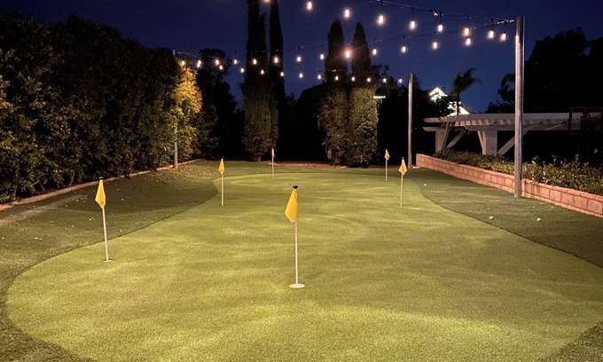 Temecula House | Private modern barn custom home, mini golf, ping pong.sleeps 16. Best location.