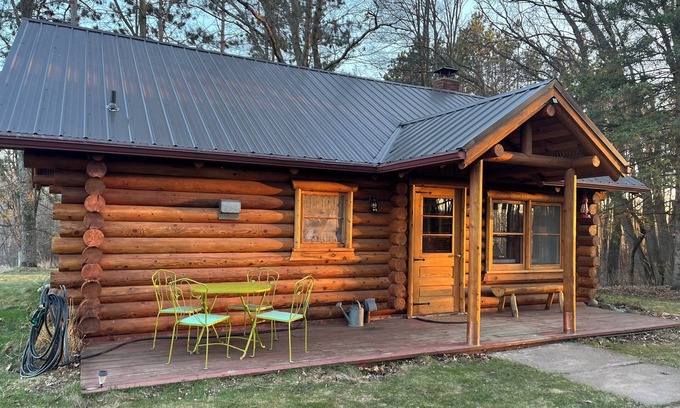 Markville Cabin | Private, modern, cedar log cabin home on twenty acres near St. Croix State Park.