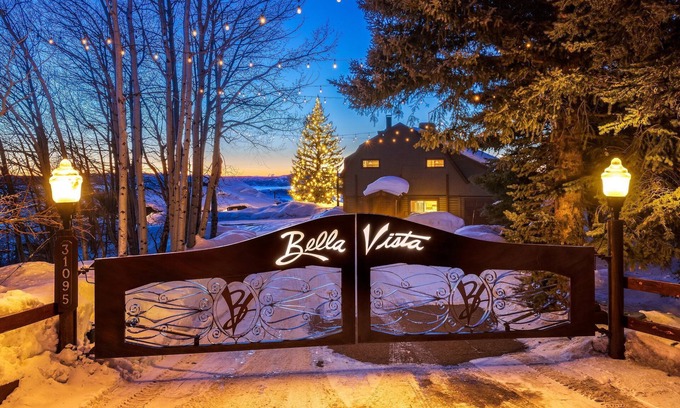 Steamboat Springs House | Private Oasis @ Bella Vista Lodge - Private Pool, Grotto Hot Tub, Great Room + Game Room