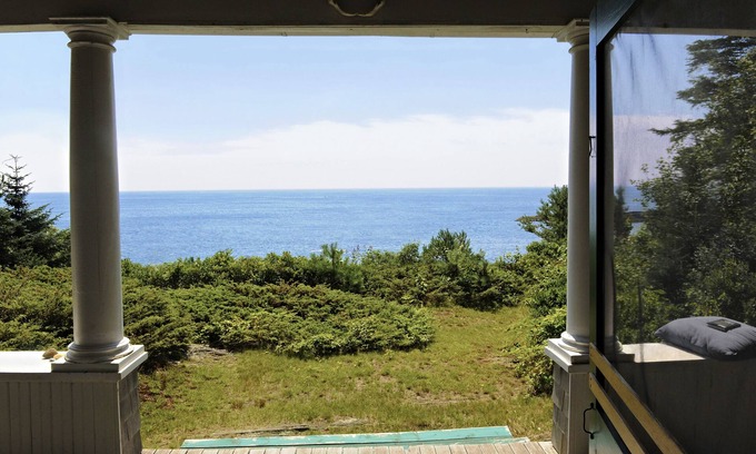 Bailey Island Cottage | PRIVATE OCEANFRONT RETREAT - enjoy the peace and quiet of an historic Maine home