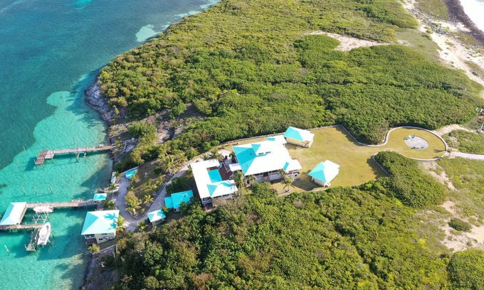 Lubbers Quarters Cay House | Private Paradise with Deep Water Dock-Ocean, Bay, Tilloo Cut