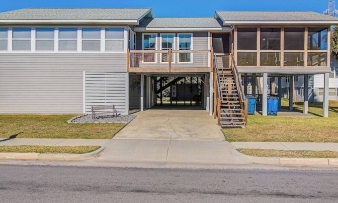 Edisto Island House | Private Pool at Livin' Is Easy Spacious 5-bedroom in charming Edisto Beach, SC