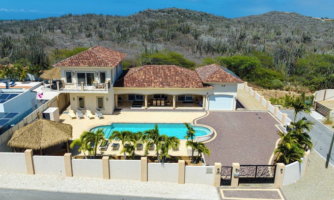 Kurimiauw Villa | Private pool * FREE BBQ grill * Gazebo lounge
