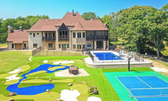 Hollister House | Private Pool, Pickle/bball, Close to Big Cedar