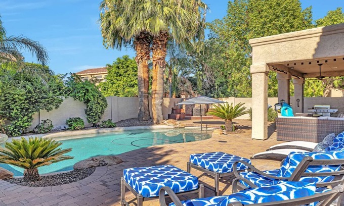 Arrowhead Ranch House | Private Pool, Pool Table, BBQ, Near San Diego Padres & Seattle Mariners Spring Training + FREE GOLF!