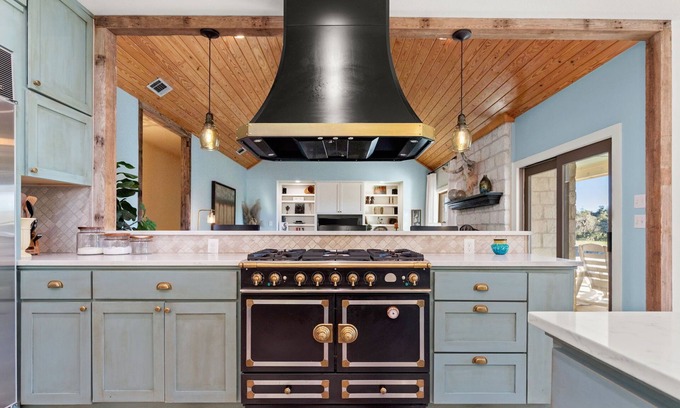 Kyle House | Private Ranch-Chef's Kitchen-King Bed-Large Pool-heated for additional charge