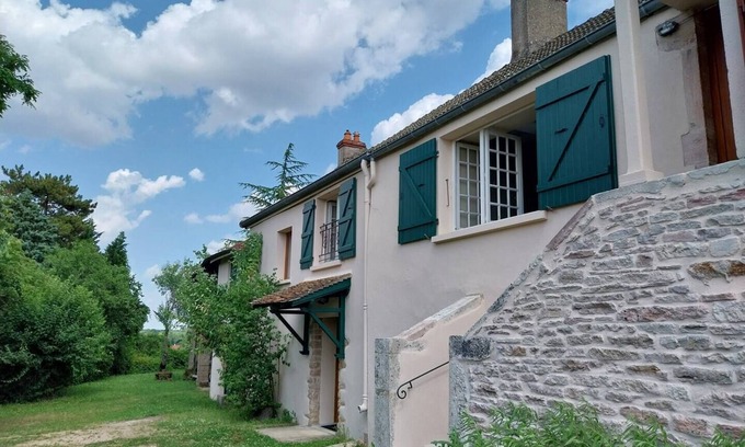 Mellecey House | Private, recently renovated 2 bedroom 2 bedroom home in Mellecey - Burgundy