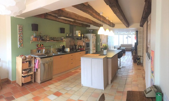 Sainte-Foy-la-Grande House | Private room in townhouse