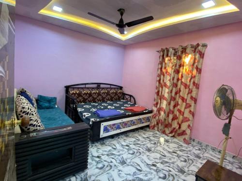 Thane West Hotel | Private Room At Sai Sanis Villa Ghodbender Road Kasarvadavali Thane West