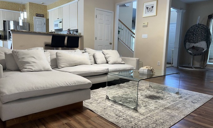 Lawrenceville House | Private room in an already occupied house. Super Cozy & for a perfect staycation