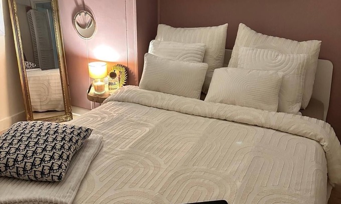 Villette Bed & Breakfast | Private room Lausanne