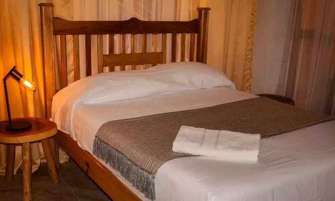Comuna 3 Apartment | Private room with access to rooftop Pool