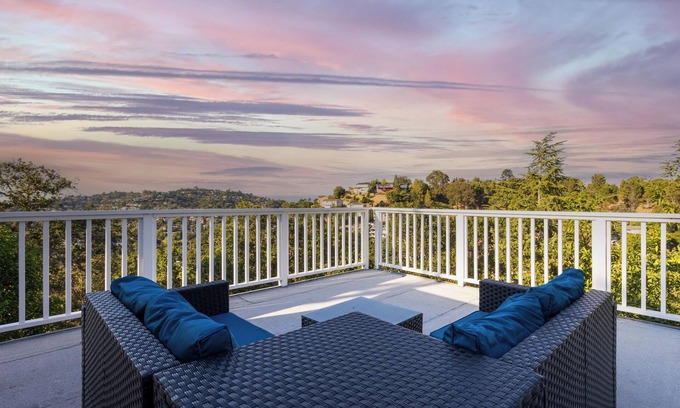San Carlos House | Private Tranquil Retreat with Stunning Views