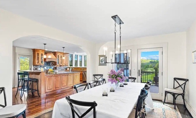 Millbrook House | Private Tudor style 5 bedroom home in country setting.