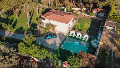 Urla House | Private Villa in the Forest with Pool and Jacuzzi