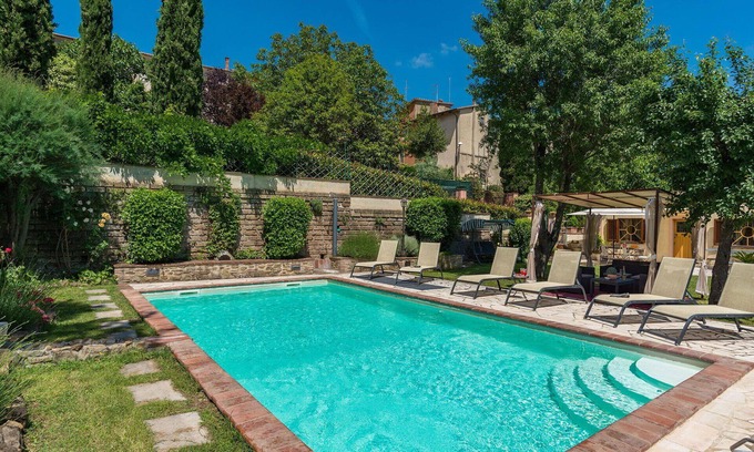 Pieve al Bagnoro Villa | Private Villa with A/C, private pool, WIFI, TV, veranda, pets allowed, parking, close to Arezzo