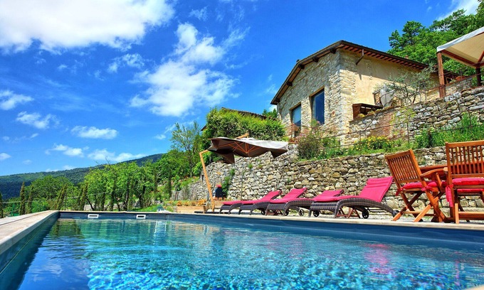 Sesto Fiorentino Villa | Private Villa with A/C, WIFI, private pool, TV, veranda, panoramic view, parking, close to Florence