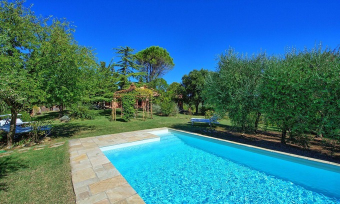 Certaldo Villa | Private Villa with WIFI, private pool, TV, patio, panoramic view, parking, close to San Gimignano