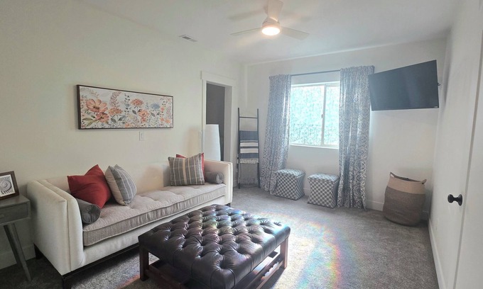 Cedar Hills House | Private Walkout basement, Brand new, Quiet & Spacious