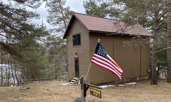 Town of Morehouse Cabin | Private waterfront cabin