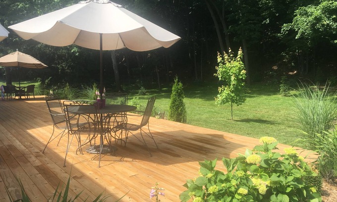 Traverse City House | Private Waterfront on M-22