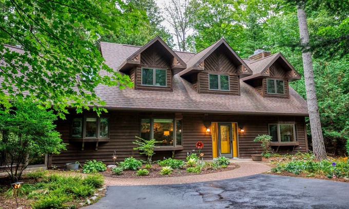 Egg Harbor Cabin | Private Wooded Lot - half mile to Egg Harbor Beach-great for groups