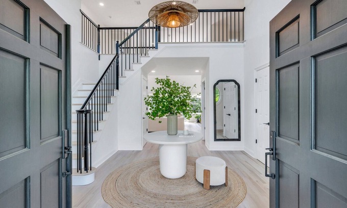 Southampton House | Professionally renovated estate in the heart of Southampton with Private.