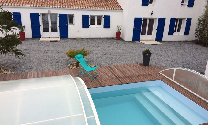 Barbatre House | PROMO House 12 people with swimming pool, next to the beach-label 3 clévacances