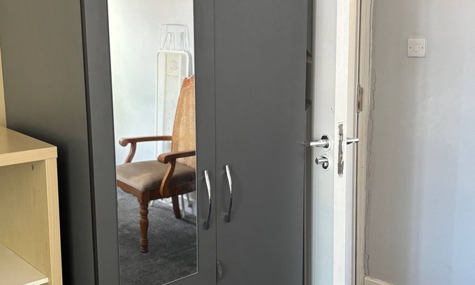 Trafford House | Property in Old trafford
