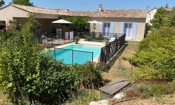 Vinon-sur-Verdon Villa | Provençal villa with swimming pool VINON sur VERDON