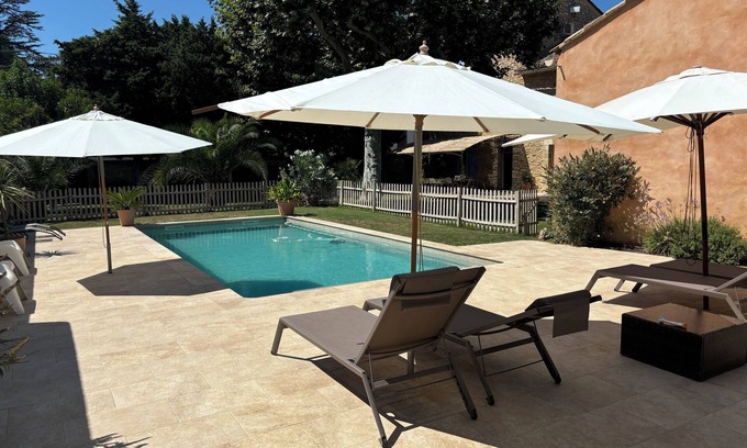Orange House | Provencal villa sleeps 12 with pool